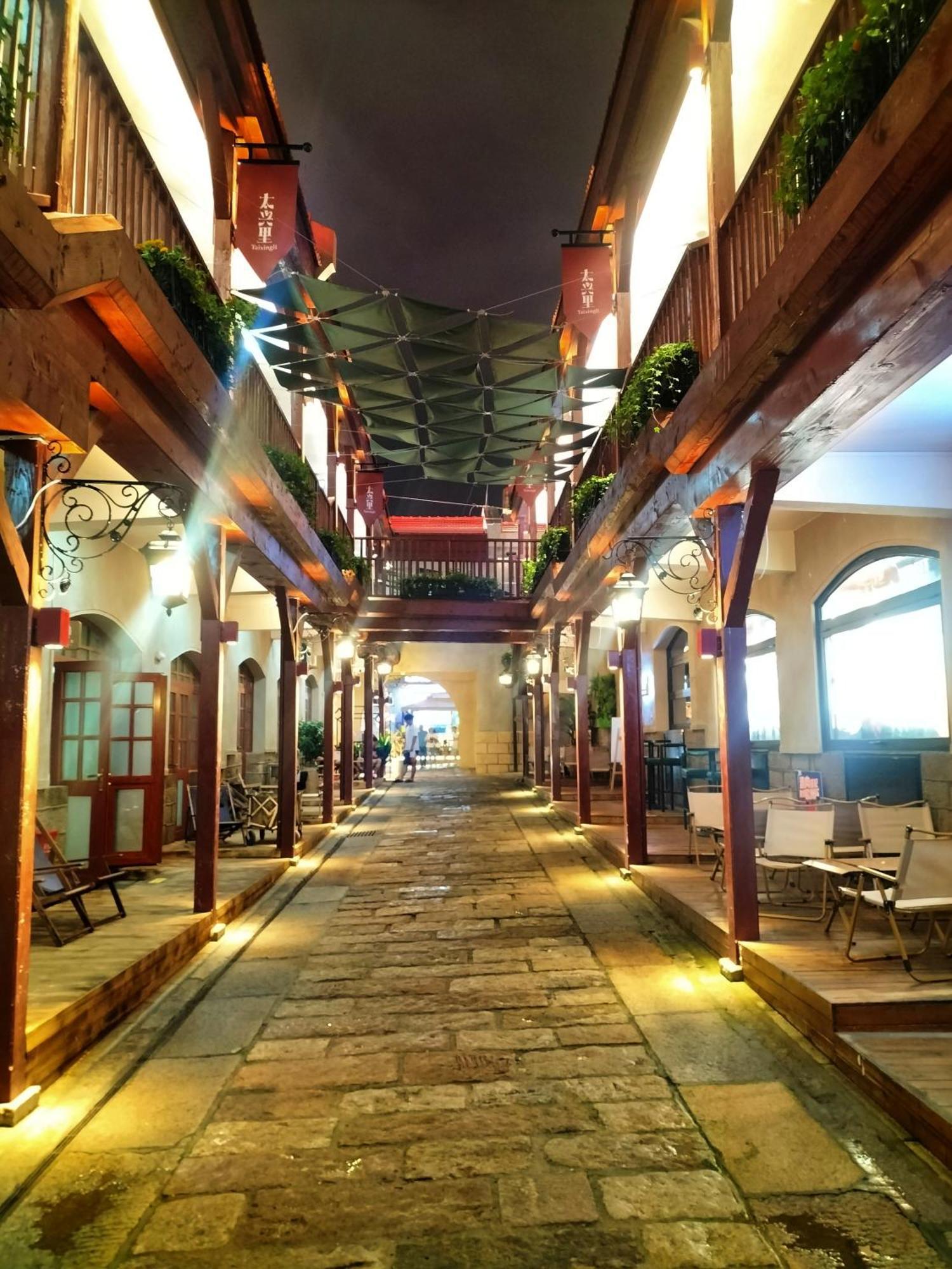 Hua Qi Kaiserdom Hotel Zhongshan Road St Michael'S Cathedral And Zhanqiao Pier Κινκντάο Εξωτερικό φωτογραφία