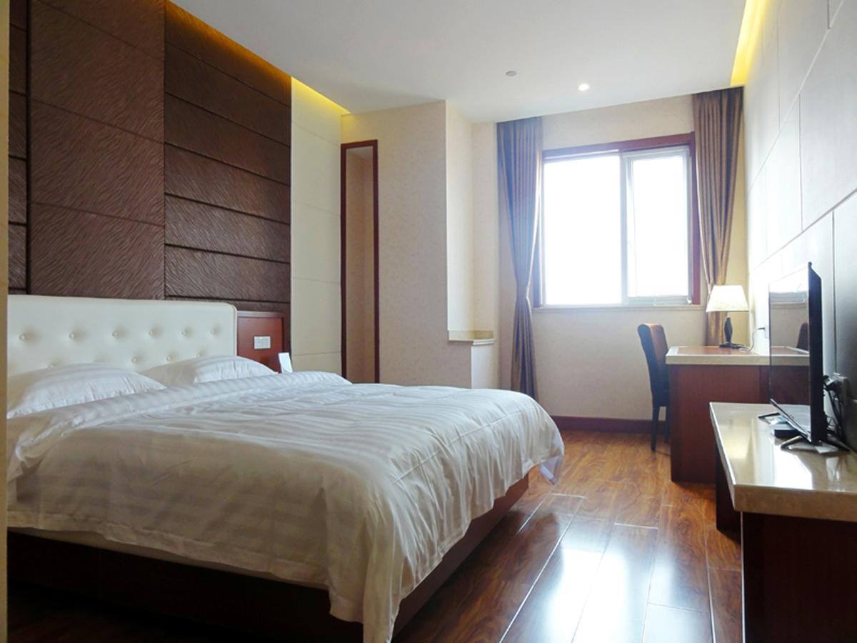 Hua Qi Kaiserdom Hotel Zhongshan Road St Michael'S Cathedral And Zhanqiao Pier Κινκντάο Εξωτερικό φωτογραφία