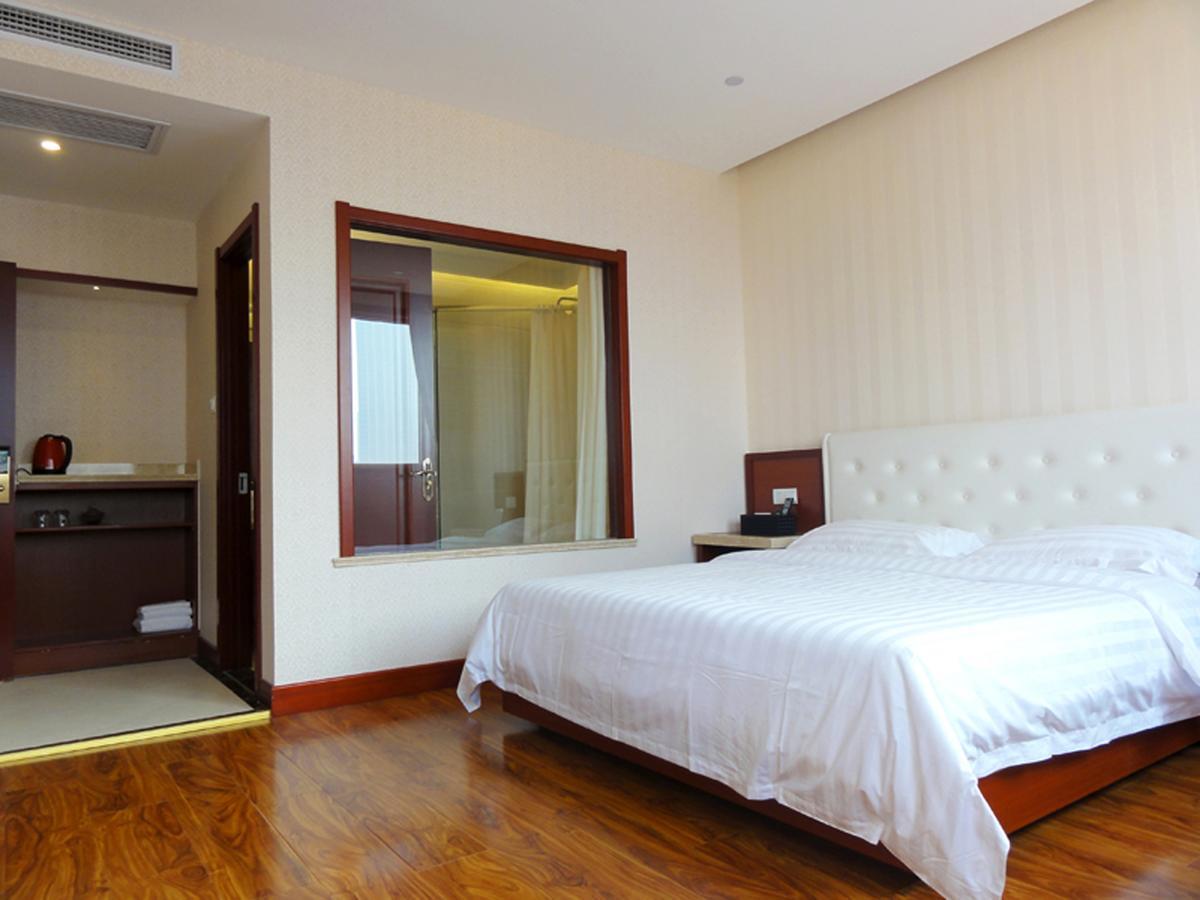 Hua Qi Kaiserdom Hotel Zhongshan Road St Michael'S Cathedral And Zhanqiao Pier Κινκντάο Εξωτερικό φωτογραφία