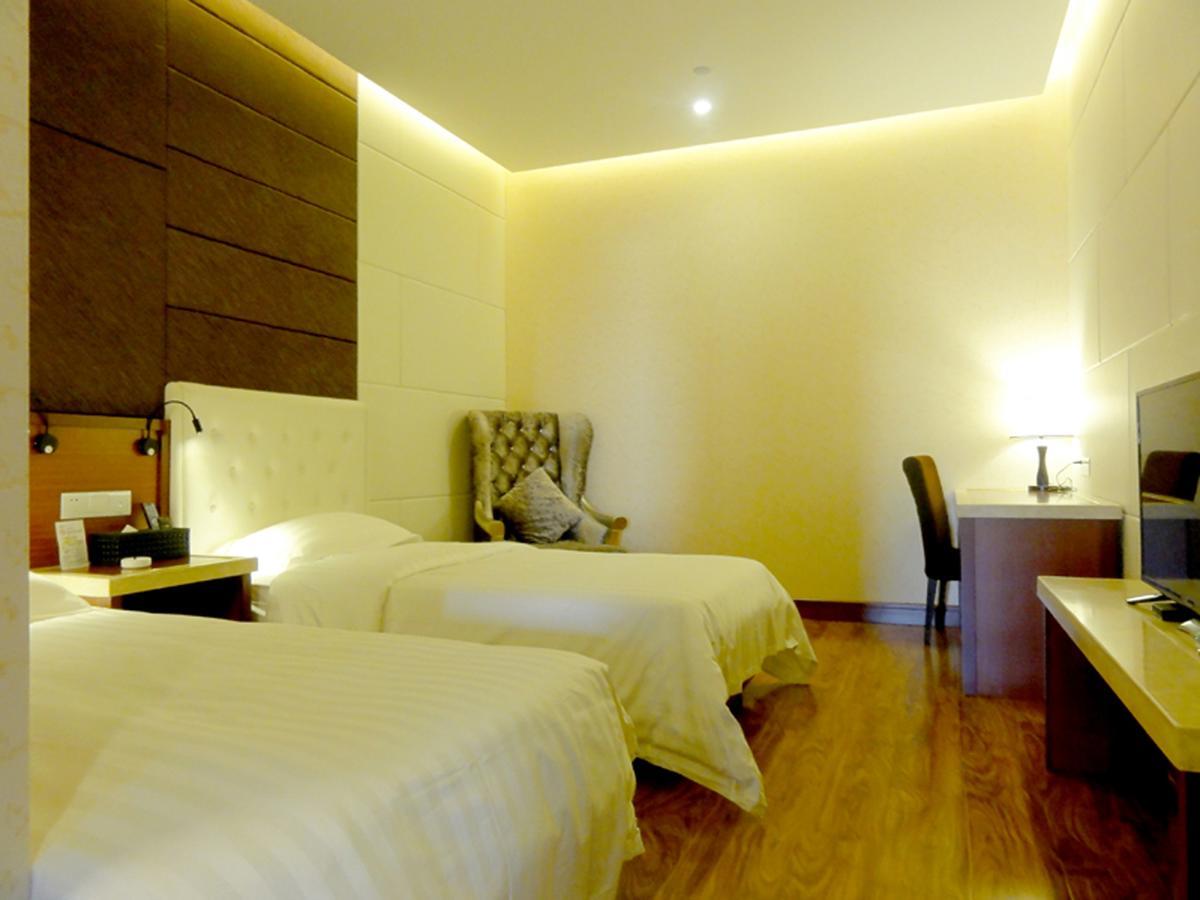 Hua Qi Kaiserdom Hotel Zhongshan Road St Michael'S Cathedral And Zhanqiao Pier Κινκντάο Εξωτερικό φωτογραφία